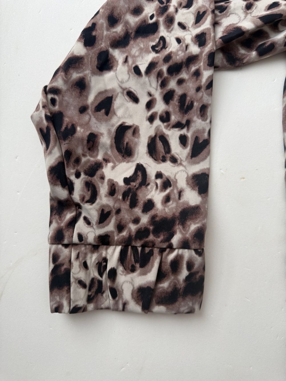 Leopard Print Bomber Jacket in Brown and Black Size Medium - Picture 6 of 10